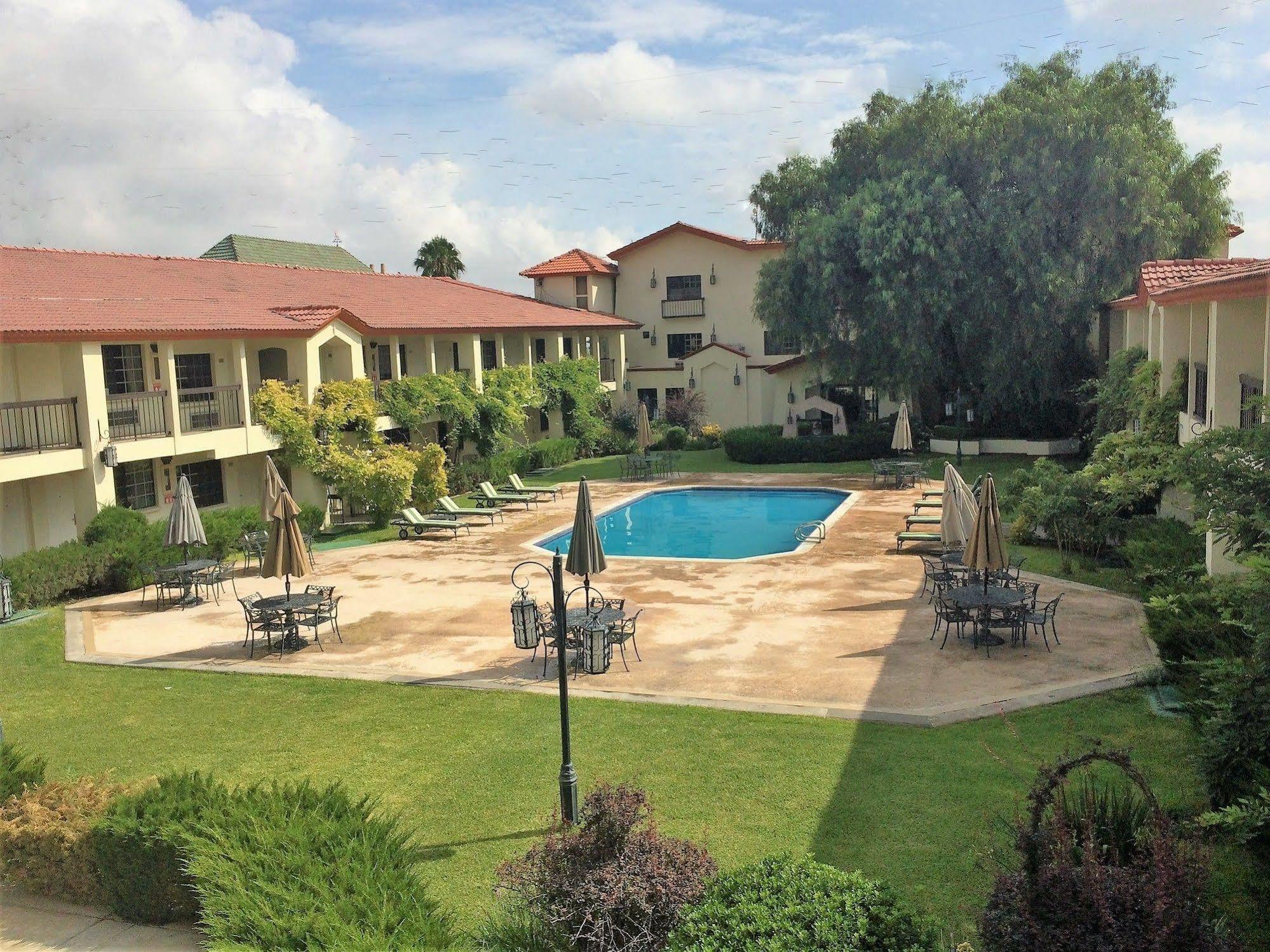 Quinta Dorada Hotel & Suites Saltillo Eksteriør bilde