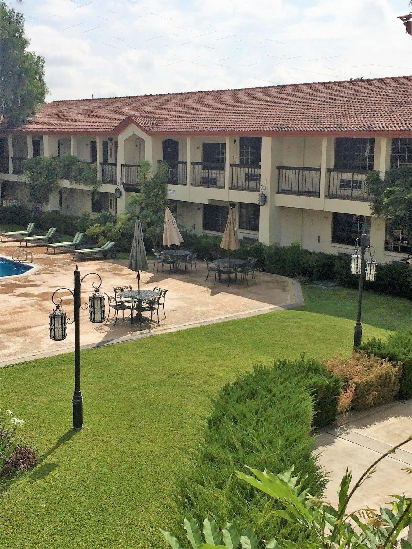 Quinta Dorada Hotel & Suites Saltillo Eksteriør bilde